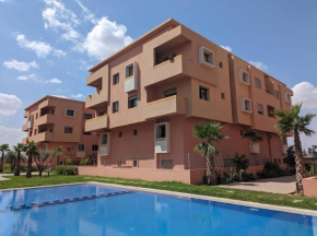 Apartment avec piscine